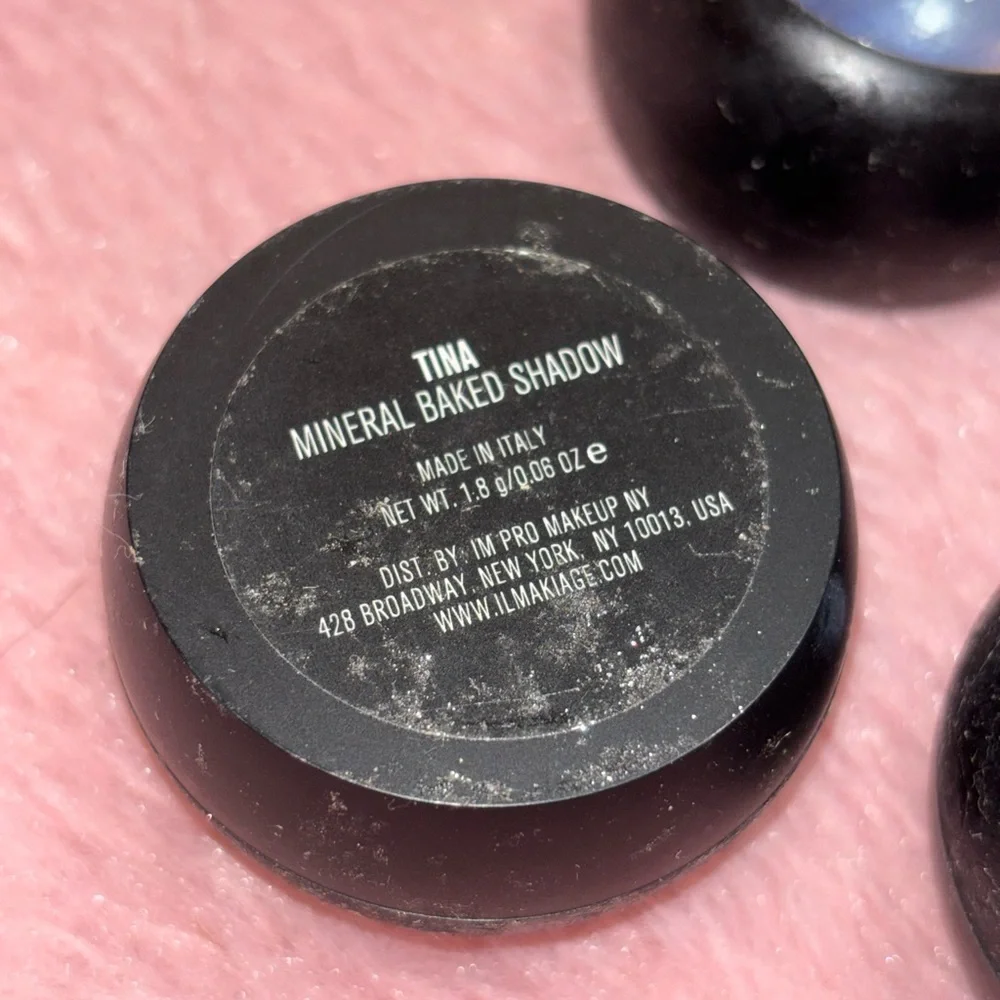 IL Makiage Tina Blue Baked Eyeshadows